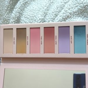 Hindash Monochromance